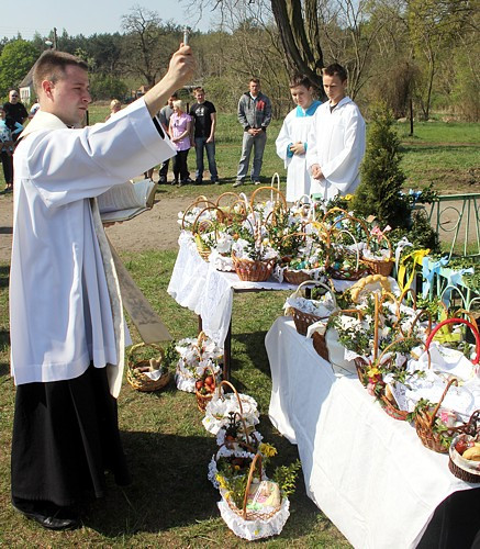 Święcenie pokarmów [foto]