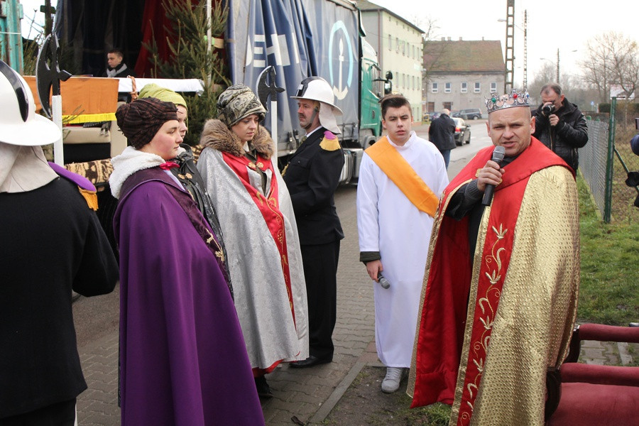 Orszak Trzech Króli w Policach-Jasienicy [foto/wideo]