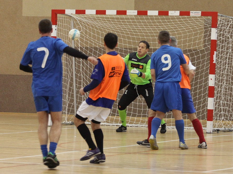 Oldboje zagrali po raz 17 - zebrali ponad 11 tys. zł [foto/wideo]