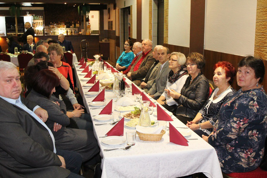 Legitymacje członkowskie dla byłych pracowników Zakładów Chemicznych POLICE S.A. [foto]