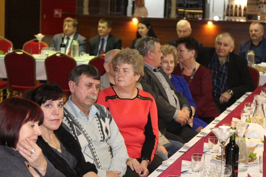 Legitymacje członkowskie dla byłych pracowników Zakładów Chemicznych POLICE S.A. [foto]