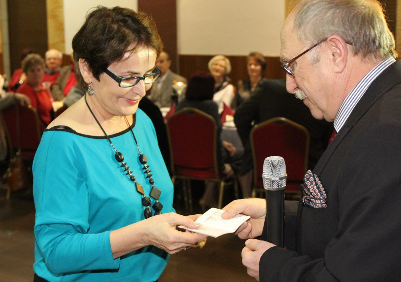 Legitymacje członkowskie dla byłych pracowników Zakładów Chemicznych POLICE S.A. [foto]