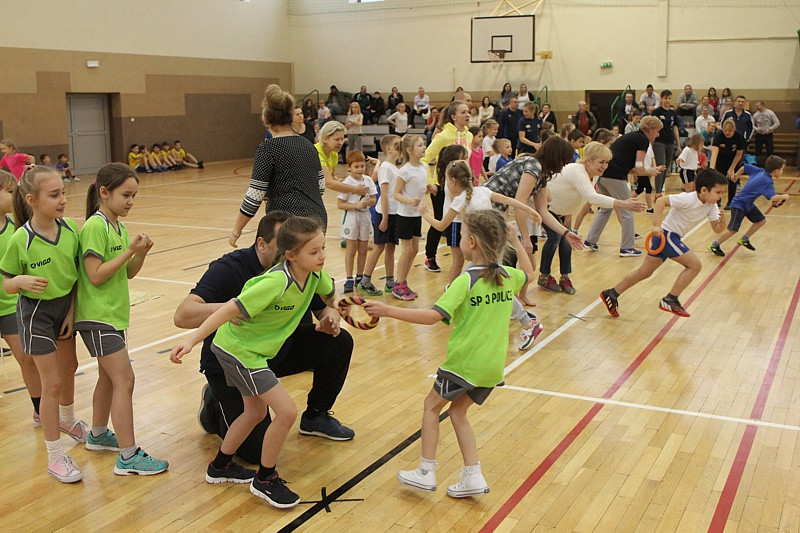 Turniej Gier i Zabaw Ruchowych dla uczniów Szkół Podstawowych [foto/wideo]