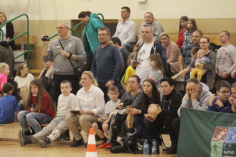 Turniej Gier i Zabaw Ruchowych dla uczniów Szkół Podstawowych [foto/wideo]