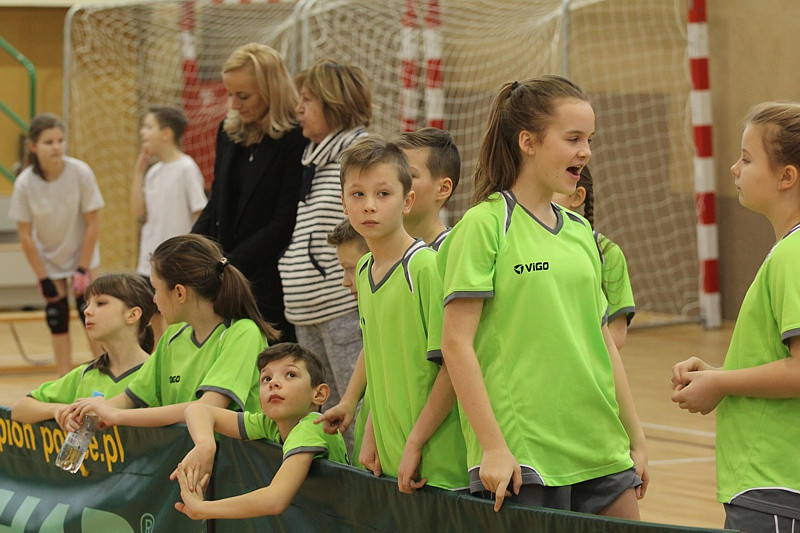 Turniej Gier i Zabaw Ruchowych dla uczniów Szkół Podstawowych [foto/wideo]