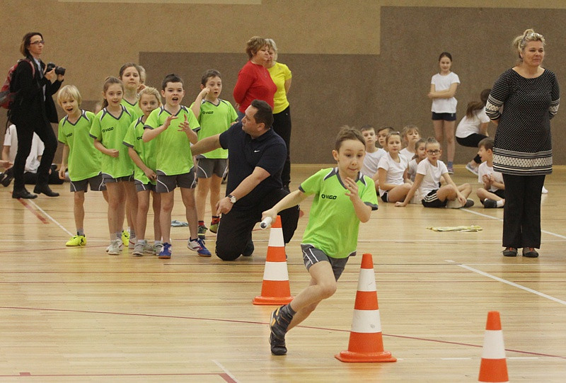 Turniej Gier i Zabaw Ruchowych dla uczniów Szkół Podstawowych [foto/wideo]