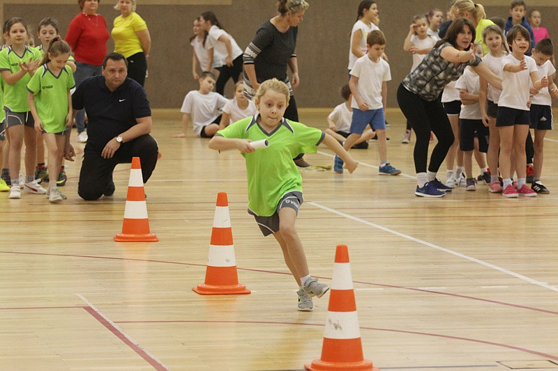 Turniej Gier i Zabaw Ruchowych dla uczniów Szkół Podstawowych [foto/wideo]