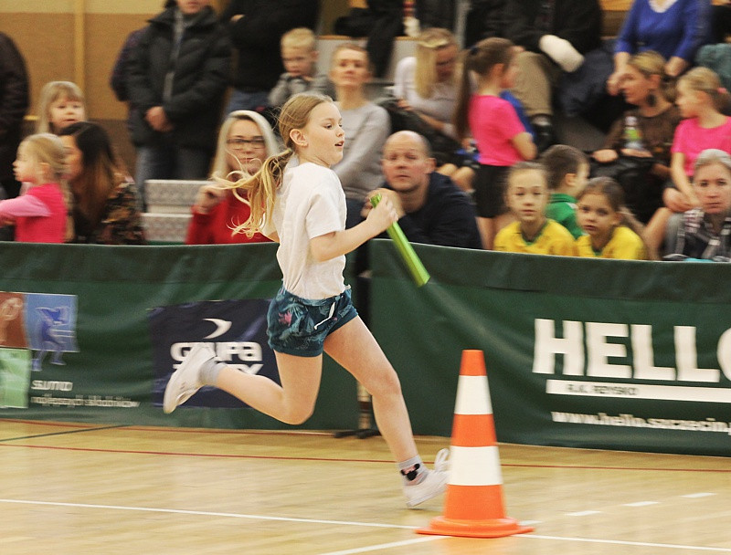 Turniej Gier i Zabaw Ruchowych dla uczniów Szkół Podstawowych [foto/wideo]