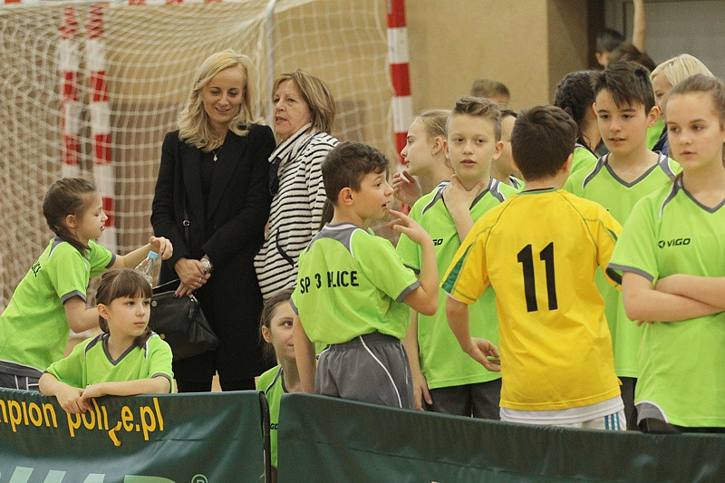 Turniej Gier i Zabaw Ruchowych dla uczniów Szkół Podstawowych [foto/wideo]