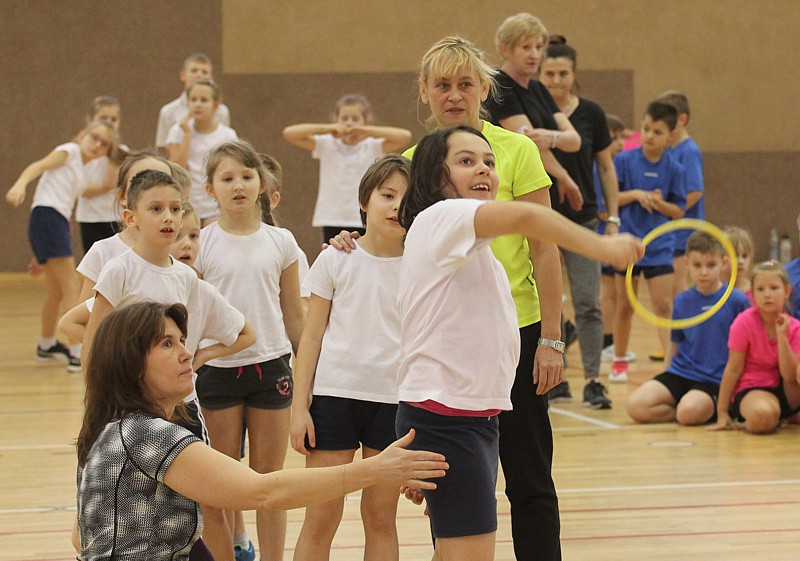 Turniej Gier i Zabaw Ruchowych dla uczniów Szkół Podstawowych [foto/wideo]