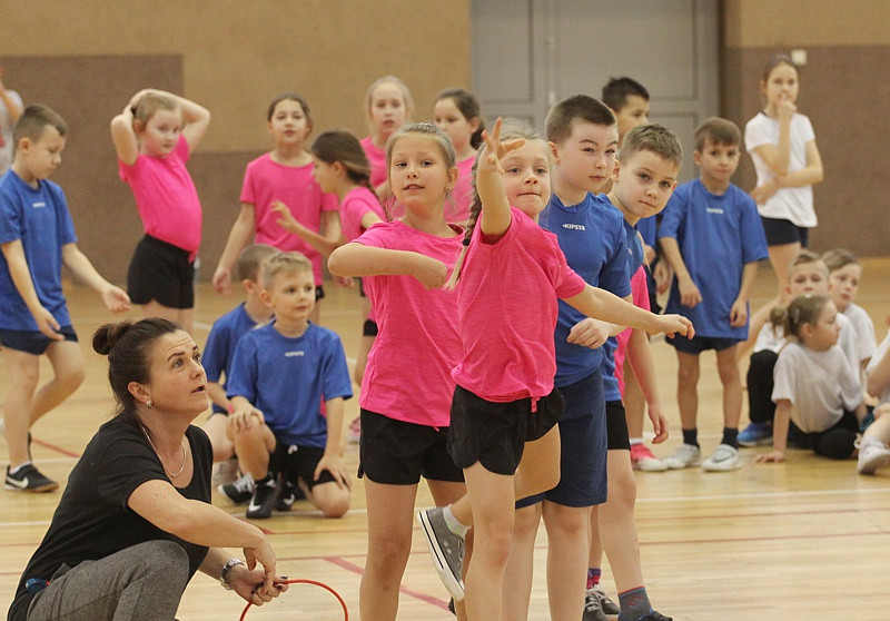 Turniej Gier i Zabaw Ruchowych dla uczniów Szkół Podstawowych [foto/wideo]