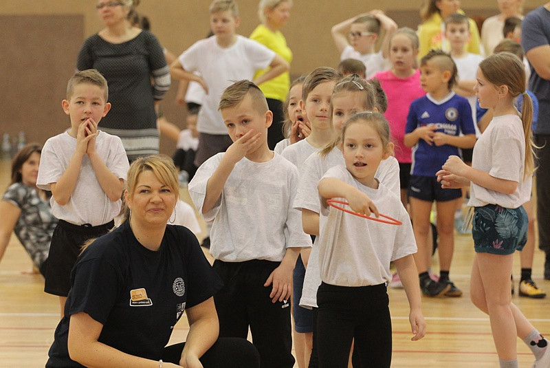 Turniej Gier i Zabaw Ruchowych dla uczniów Szkół Podstawowych [foto/wideo]