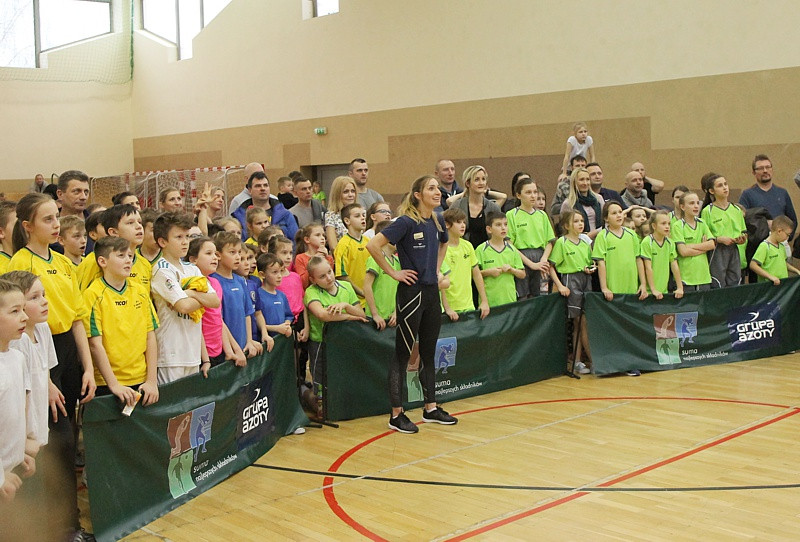 Turniej Gier i Zabaw Ruchowych dla uczniów Szkół Podstawowych [foto/wideo]