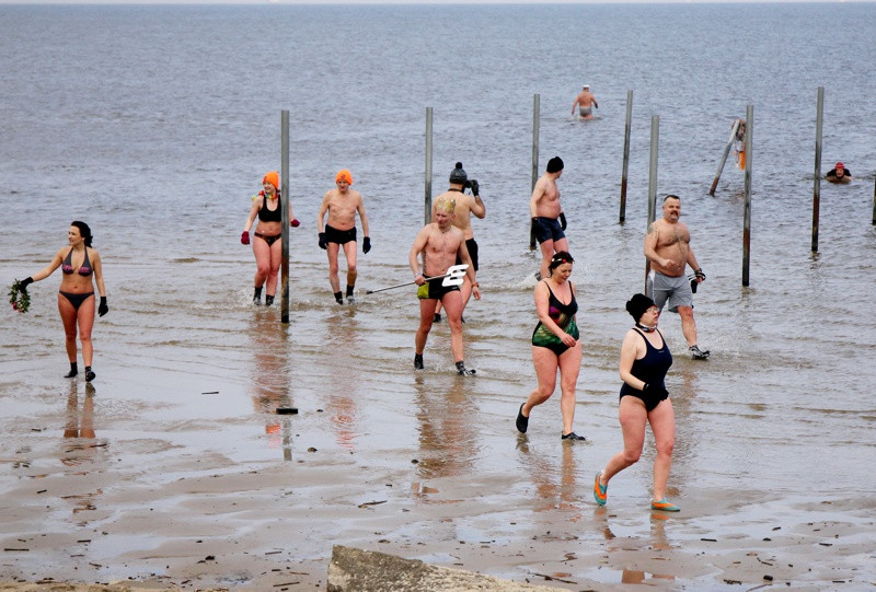 Powitanie Wiosny i zakończenie sezonu przez Polickie Morsy [foto/wideo]