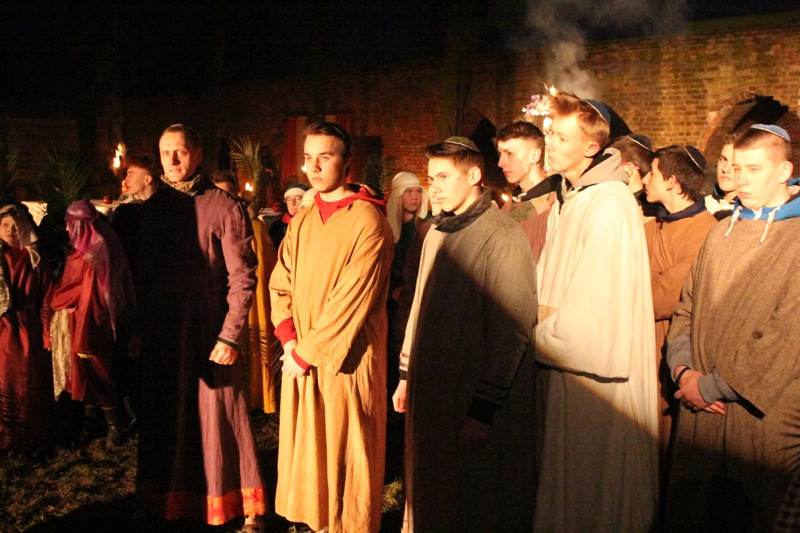 Misterium Męki Pańskiej w Jasienicy [foto/wideo]