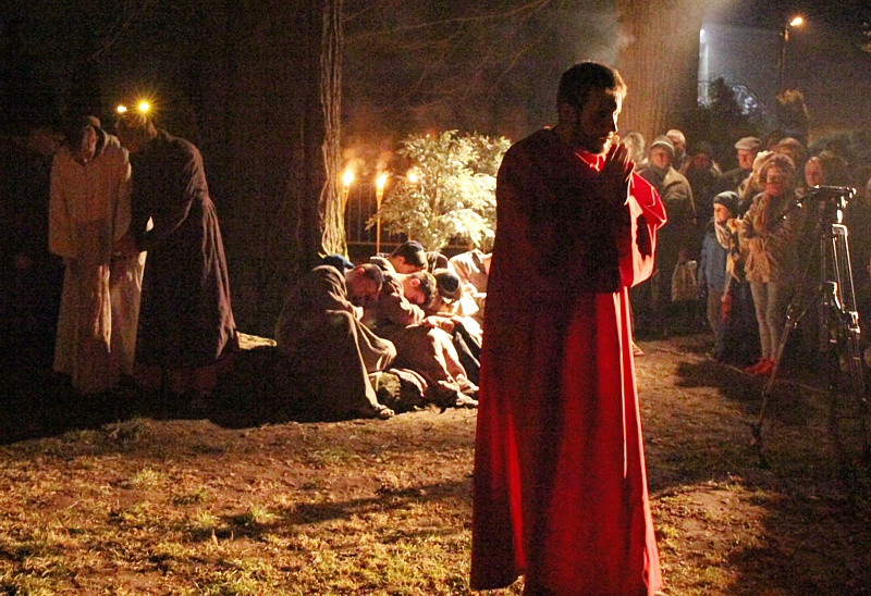 Misterium Męki Pańskiej w Jasienicy [foto/wideo]