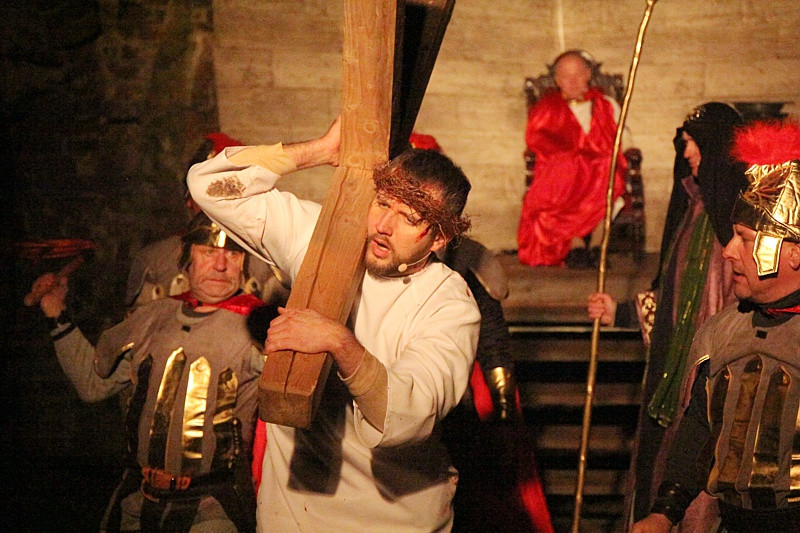 Misterium Męki Pańskiej w Jasienicy [foto/wideo]