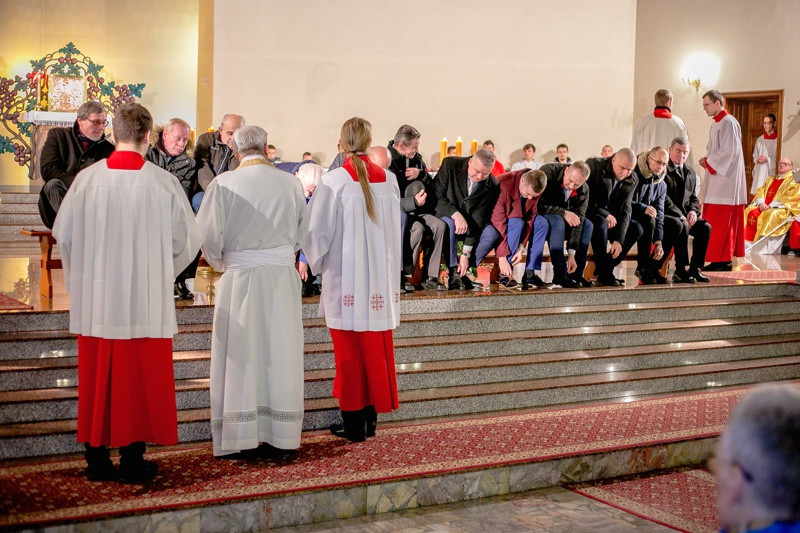 Msza Wieczerzy Pańskiej w parafii św. Kazimierza [foto]
