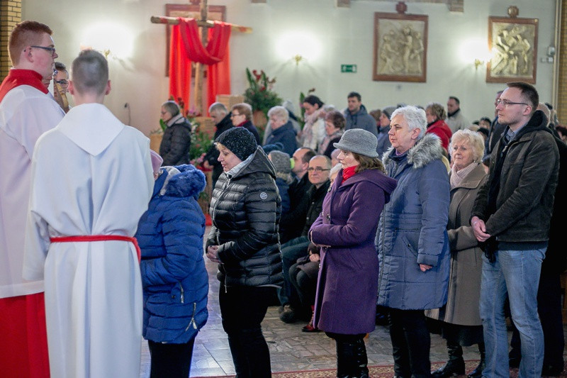 Wielki Piątek - Liturgia Męki Pańskiej [foto]