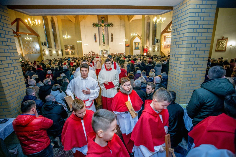 Wielki Piątek - Liturgia Męki Pańskiej [foto]