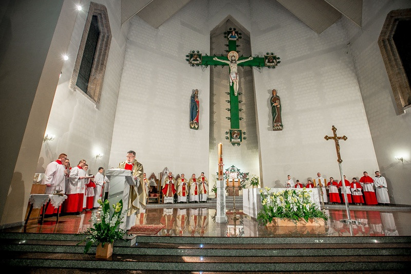 Wielka Sobota - Liturgia Wigilii Paschalnej [foto]