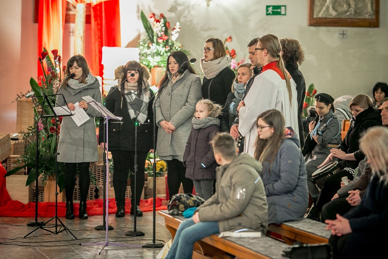 Wielka Sobota - Liturgia Wigilii Paschalnej [foto]