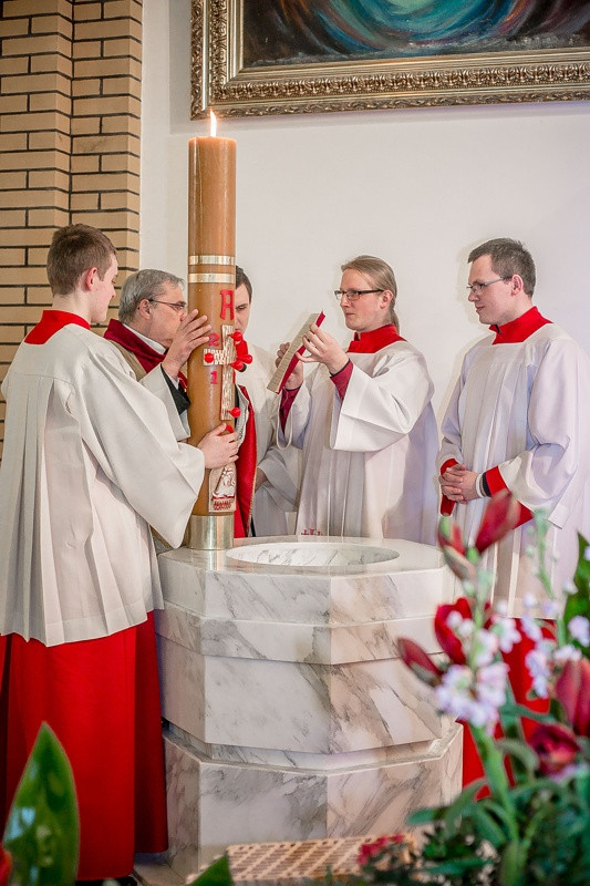 Wielka Sobota - Liturgia Wigilii Paschalnej [foto]