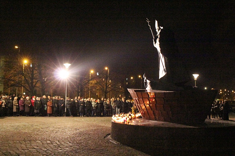 Spotkanie modlitewne w rocznicę śmierci Jana Pawła II [foto]