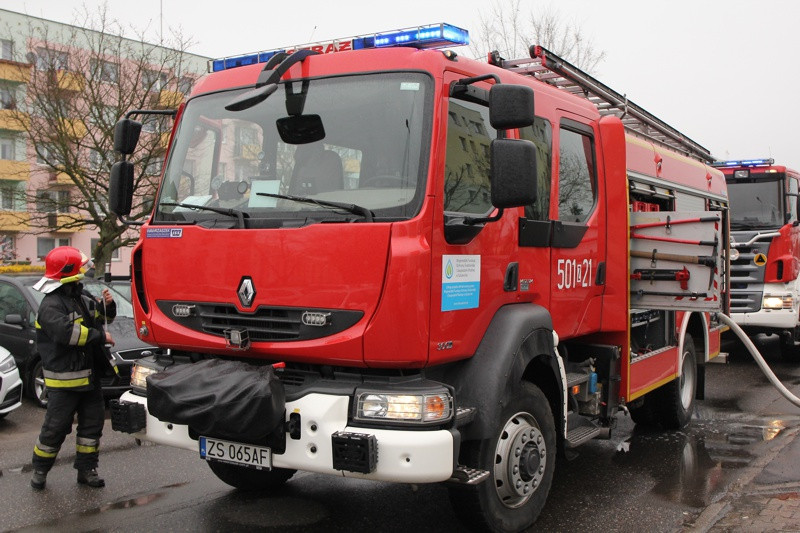 Pożar sklepu z odzieżą nową i używaną [foto/wideo]