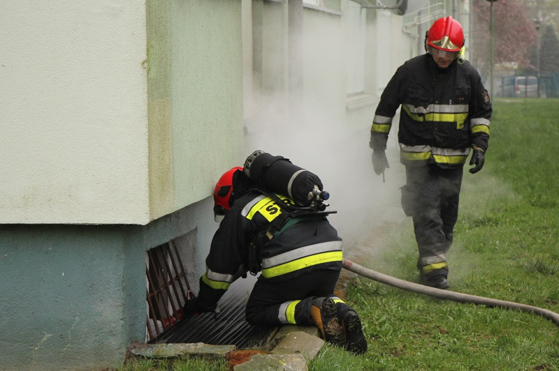 Pożar sklepu z odzieżą nową i używaną [foto/wideo]