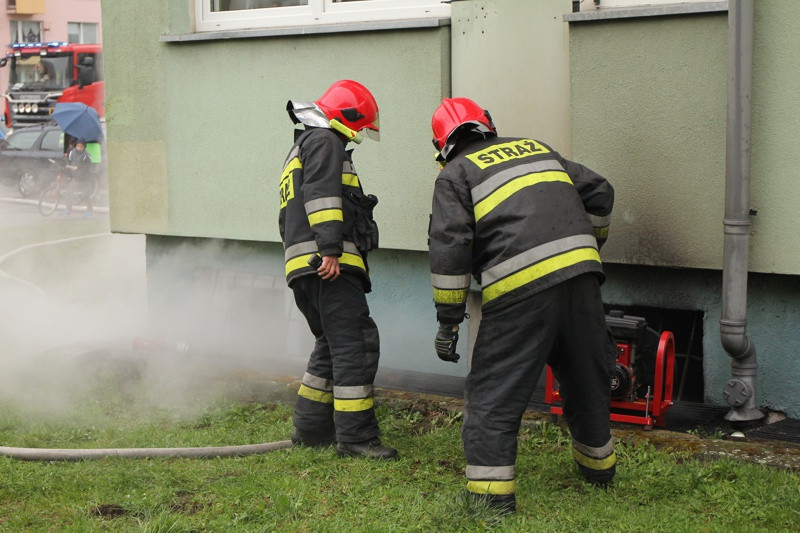 Pożar sklepu z odzieżą nową i używaną [foto/wideo]