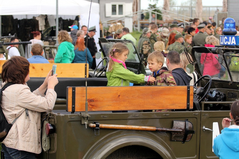 Spotkanie Pojazdów Militarnych w Trzebieży [foto/wideo]