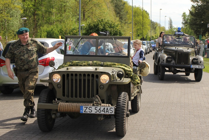 Spotkanie Pojazdów Militarnych w Trzebieży [foto/wideo]