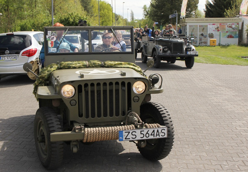 Spotkanie Pojazdów Militarnych w Trzebieży [foto/wideo]