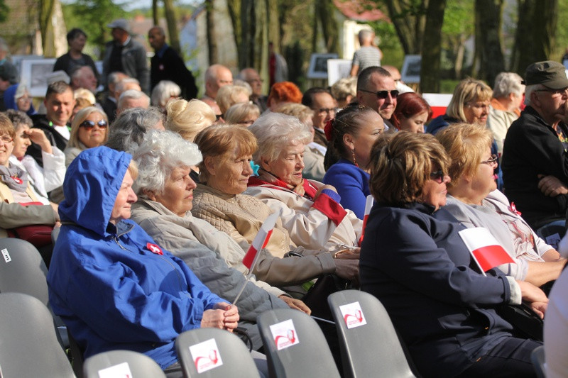 W 227 rocznicę uchwalenia konstytucji „Polonez 3 maja” [foto]