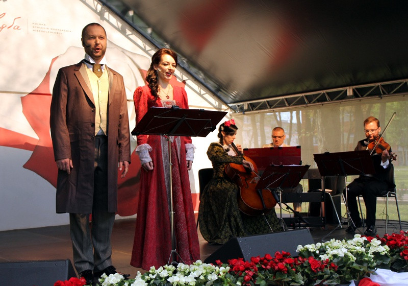 W 227 rocznicę uchwalenia konstytucji „Polonez 3 maja” [foto]