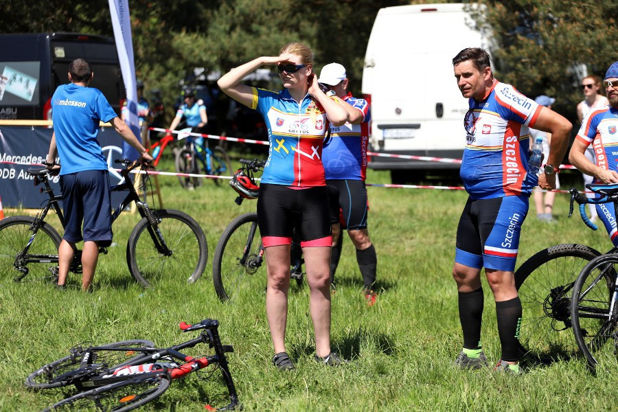 Ponad 900 zawodniczek i zawodników w I Polickim MTB Maratonie [foto]