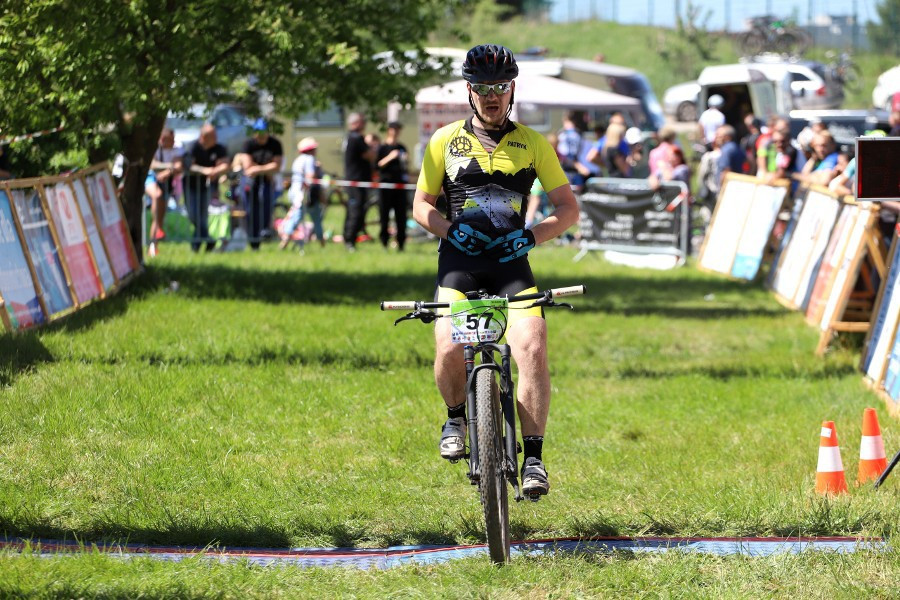 Ponad 900 zawodniczek i zawodników w I Polickim MTB Maratonie [foto]