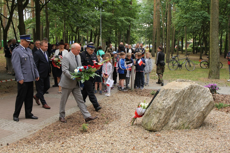 Sztafeta Niepodległości - 10 osób przebiegnie w sumie 1000 kilometrów [foto]