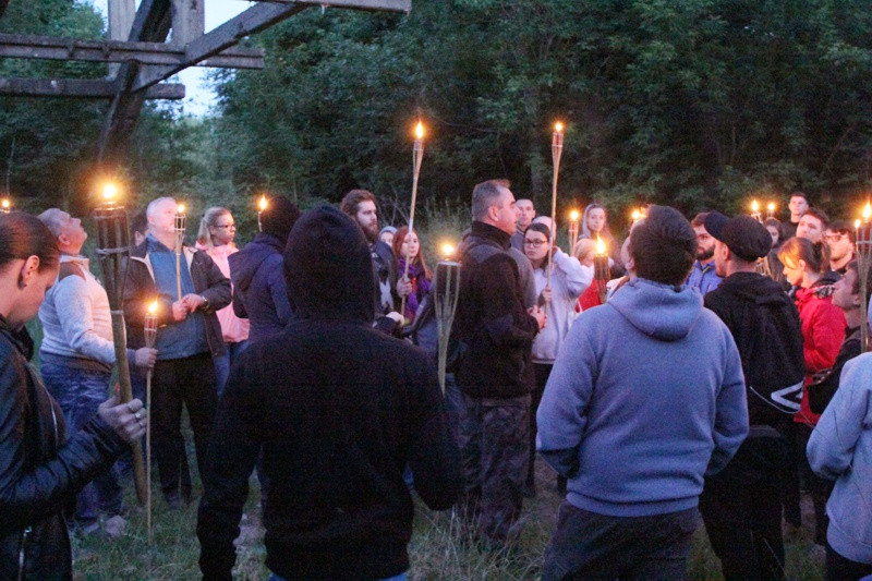 Wystawy, prelekcje i wycieczka z pochodniami po Starej Fabryce [foto]