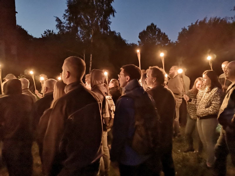 Wystawy, prelekcje i wycieczka z pochodniami po Starej Fabryce [foto]