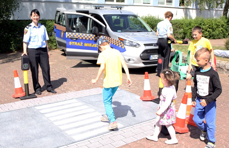 Święto szkoły nr 8 w Policach [foto]