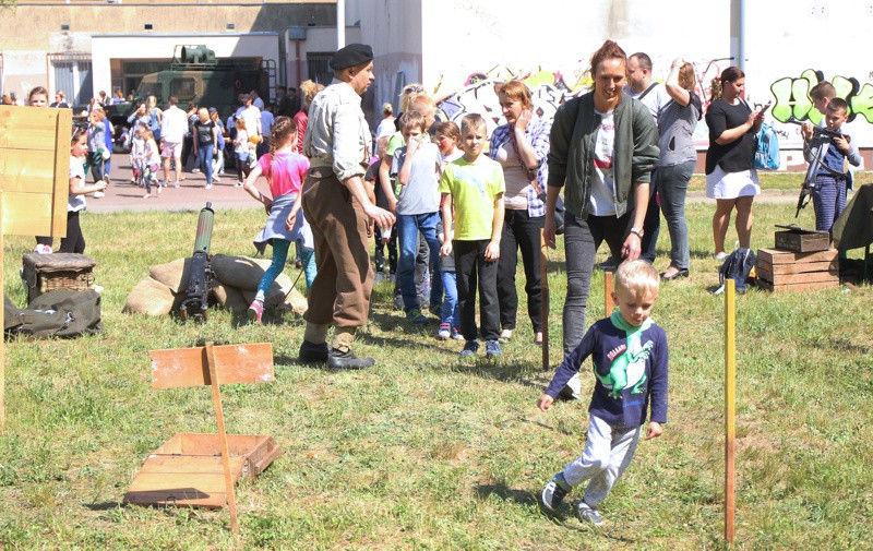 Święto szkoły nr 8 w Policach [foto]