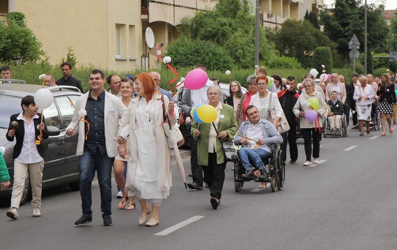 Dzień Godności Osoby Niepełnosprawnej Intelektualnie oraz 15 urodziny ŚDS [foto]