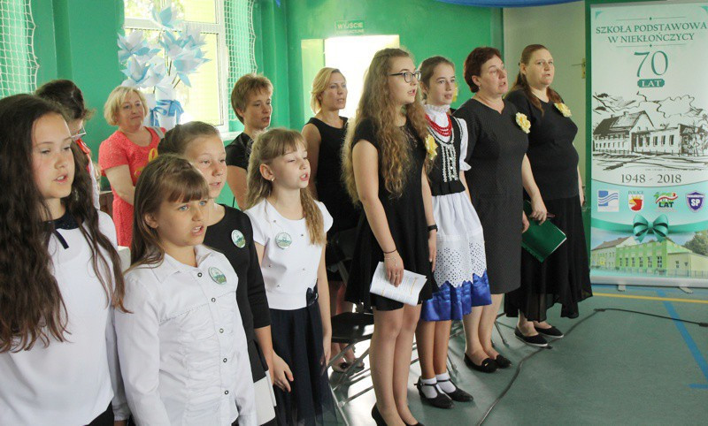 70-lecie szkoły w Niekłończycy [foto]