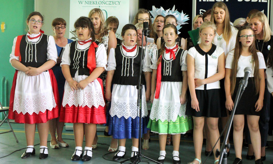 70-lecie szkoły w Niekłończycy [foto]