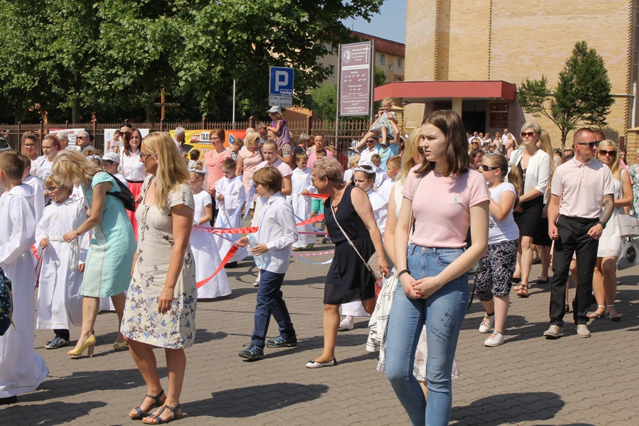 Boże Ciało w parafii pw. św. Kazimierza w Policach [foto]