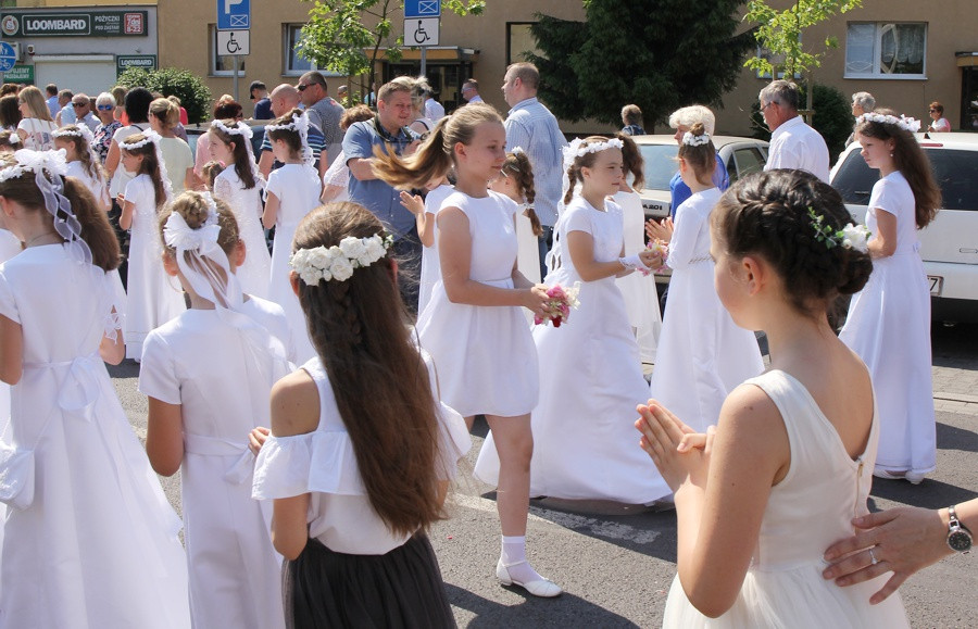 Boże Ciało w parafii pw. św. Kazimierza w Policach [foto]