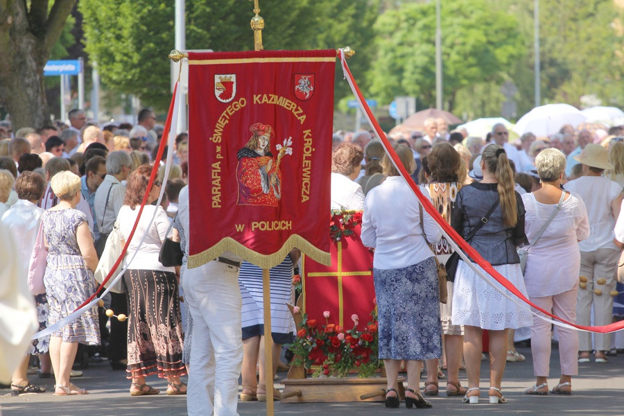Boże Ciało w parafii pw. św. Kazimierza w Policach [foto]