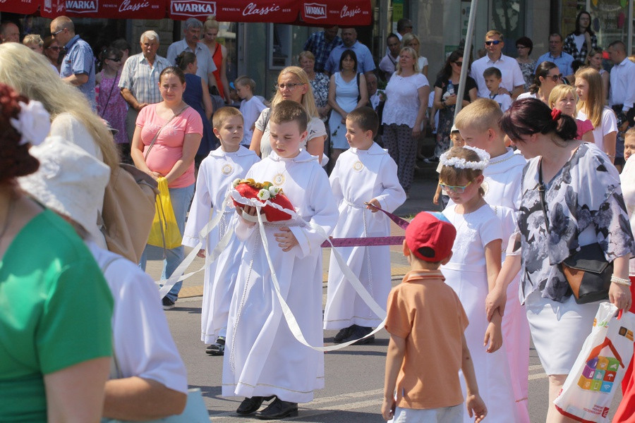 Boże Ciało w parafii pw. św. Kazimierza w Policach [foto]